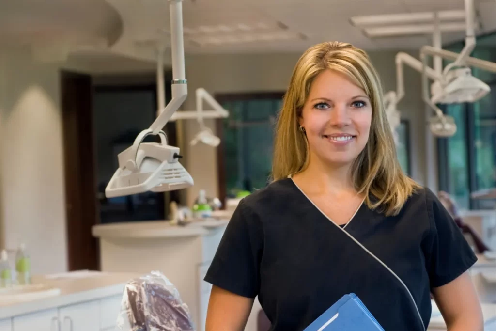 Autorisert Tannhelsesekretær nettundervisning uten klinikk-kurs hos K2 Utdanning